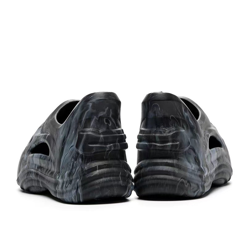 Rhime Alien Proto 1 Foam Runner in Black-Multi