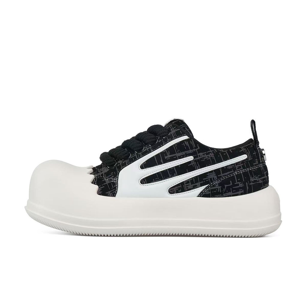Outer side of the AstroPod 3M Reflective sneaker with black patterned uppers, white side accents and off-white soles.